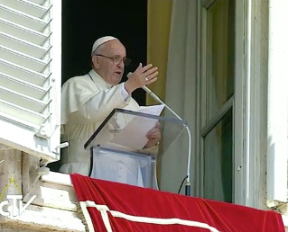 Papst Franziskus Angelus Petersplatz 